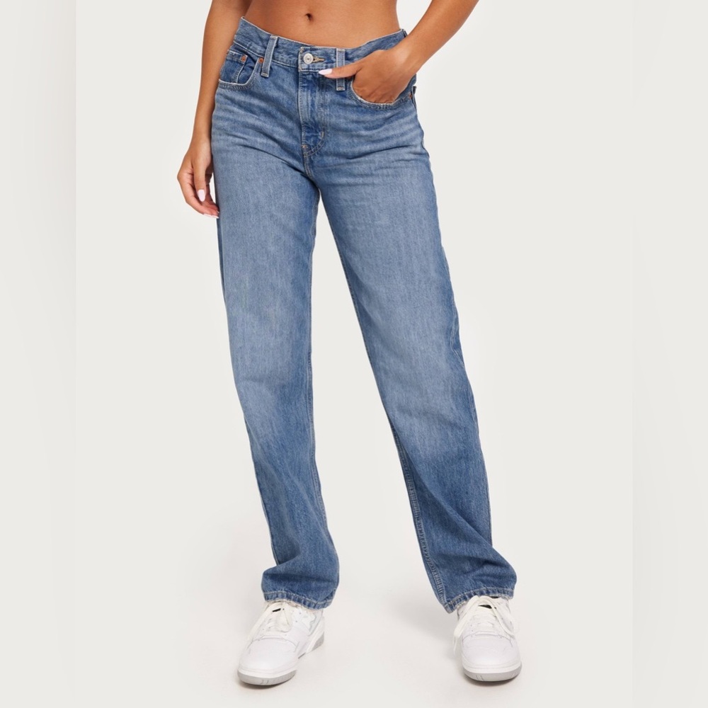 Levi’s low pros